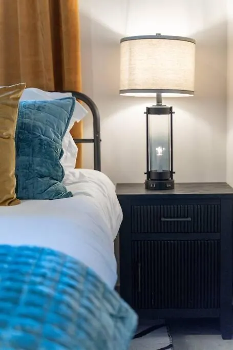 New Design-2 Miles To Broadway Apartment Nashville 0*,  United States